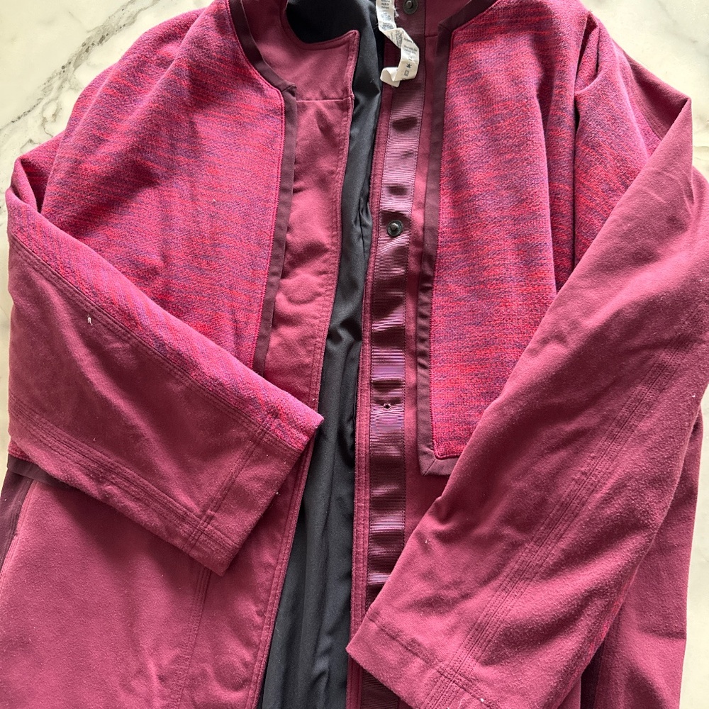 Lululemon coat